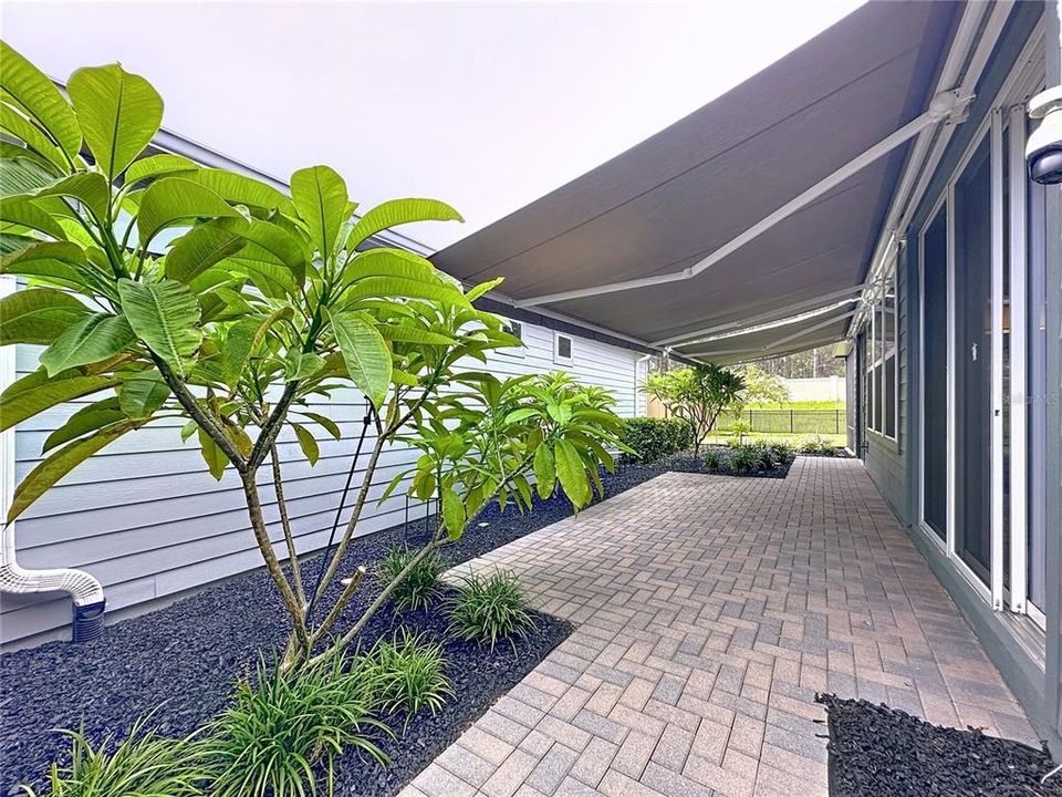 Active With Contract: $340,000 (2 beds, 2 baths, 1568 Square Feet)