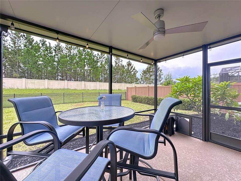 Active With Contract: $340,000 (2 beds, 2 baths, 1568 Square Feet)