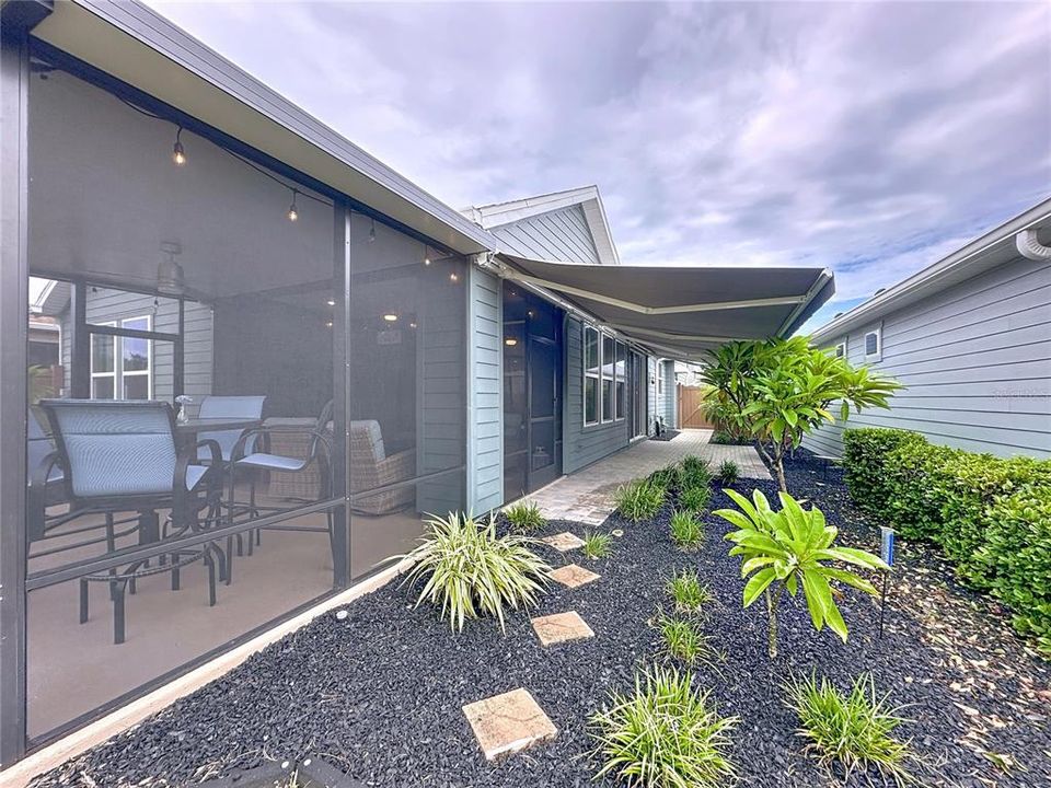 Active With Contract: $340,000 (2 beds, 2 baths, 1568 Square Feet)