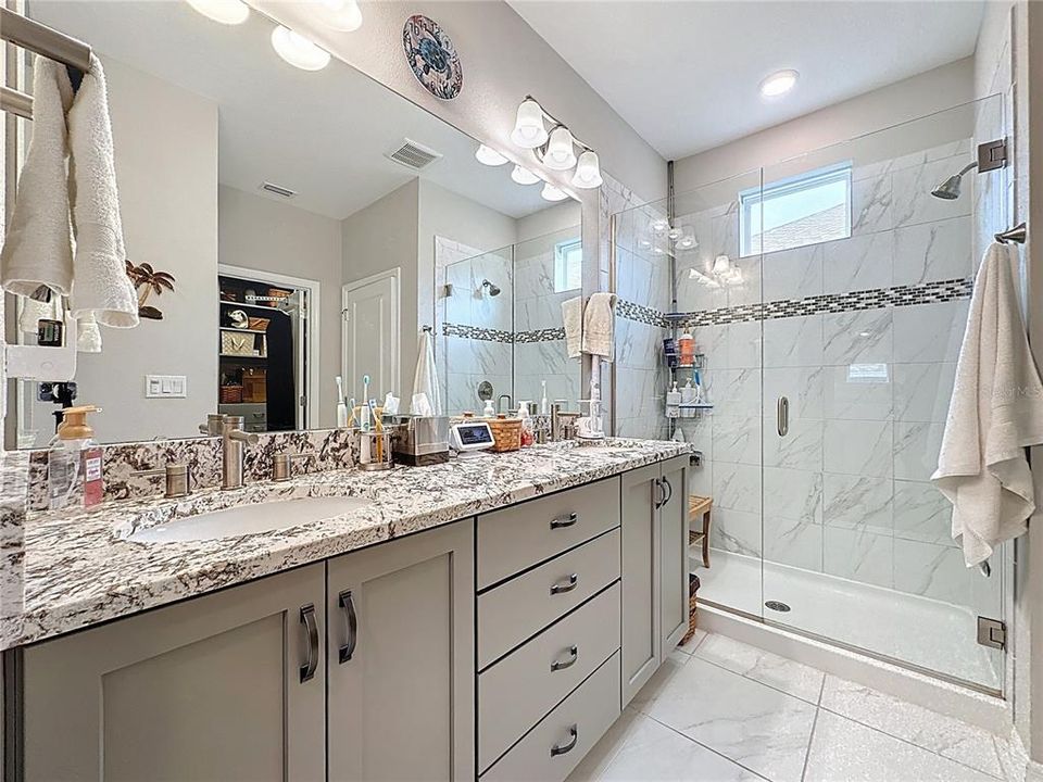 Active With Contract: $340,000 (2 beds, 2 baths, 1568 Square Feet)