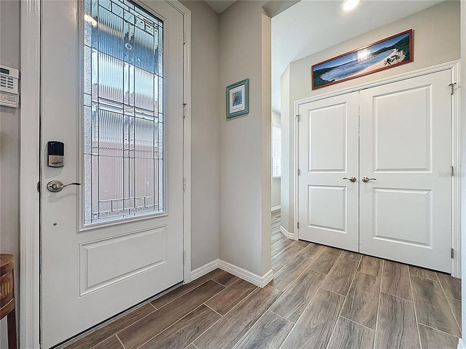 Active With Contract: $340,000 (2 beds, 2 baths, 1568 Square Feet)