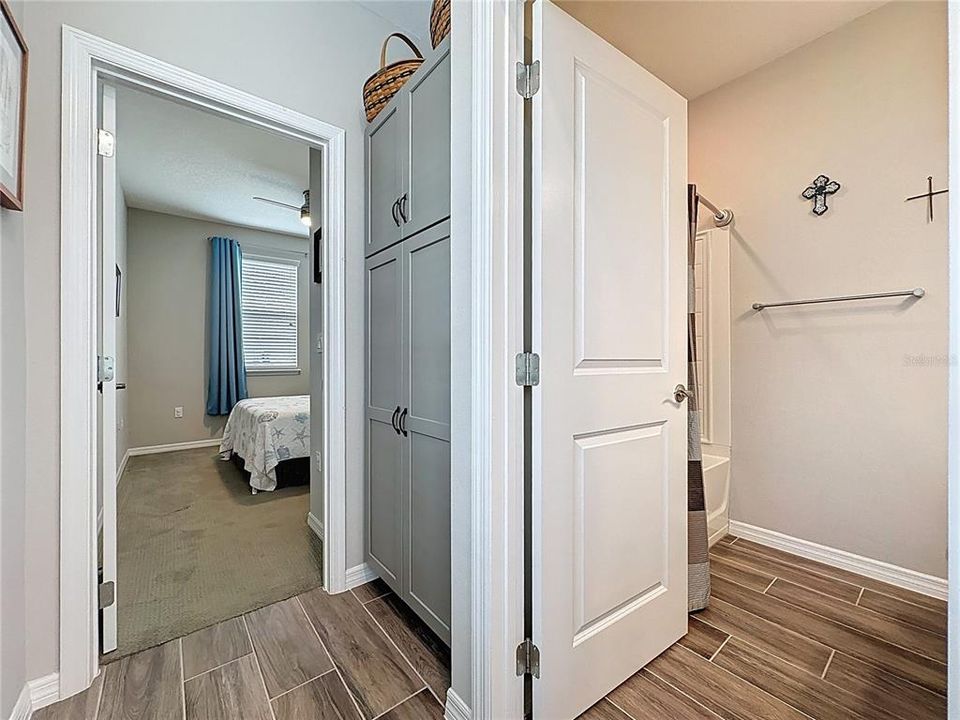 Active With Contract: $340,000 (2 beds, 2 baths, 1568 Square Feet)