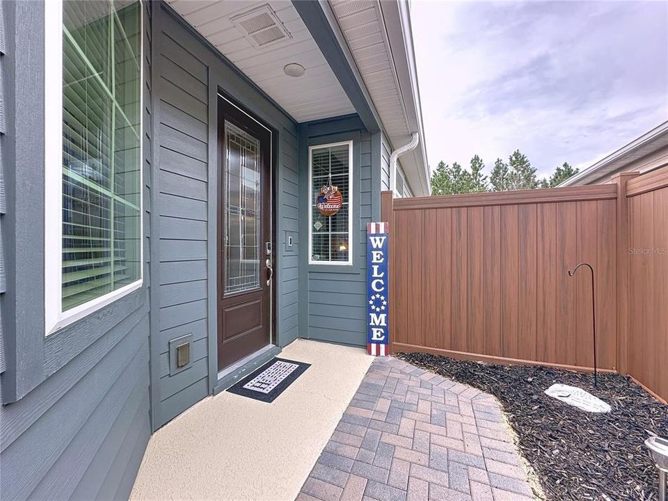 Active With Contract: $340,000 (2 beds, 2 baths, 1568 Square Feet)