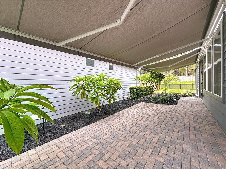 Active With Contract: $340,000 (2 beds, 2 baths, 1568 Square Feet)