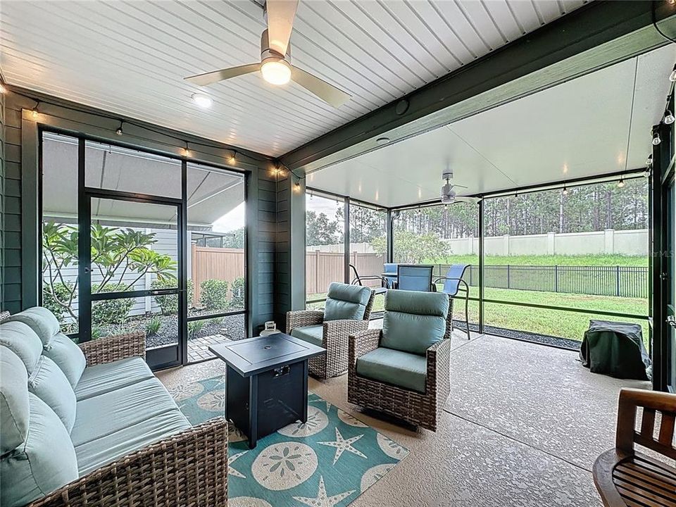 Active With Contract: $340,000 (2 beds, 2 baths, 1568 Square Feet)