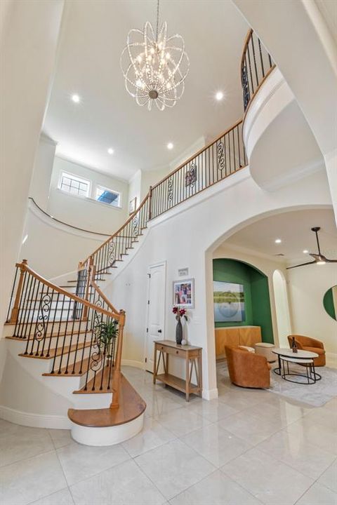 На продажу: $1,100,000 (5 спален, 6 ванн, 4048 Квадратных фут)