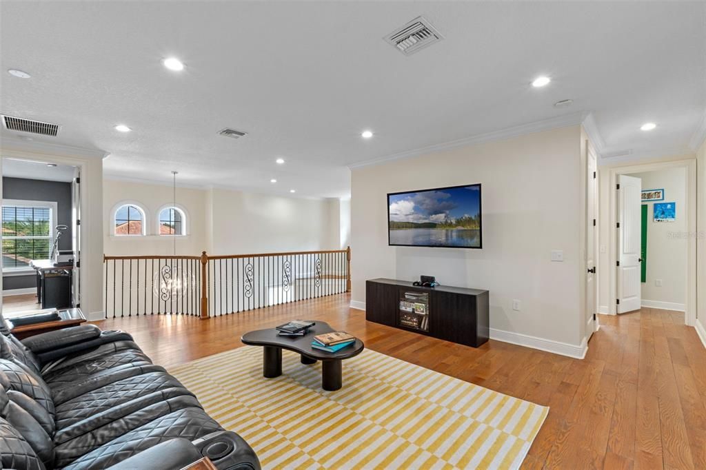 На продажу: $1,100,000 (5 спален, 6 ванн, 4048 Квадратных фут)