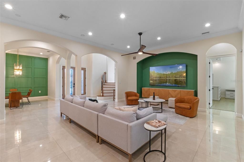 На продажу: $1,100,000 (5 спален, 6 ванн, 4048 Квадратных фут)