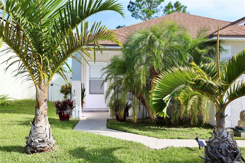 Под контрактом: $345,000 (3 спален, 2 ванн, 1222 Квадратных фут)