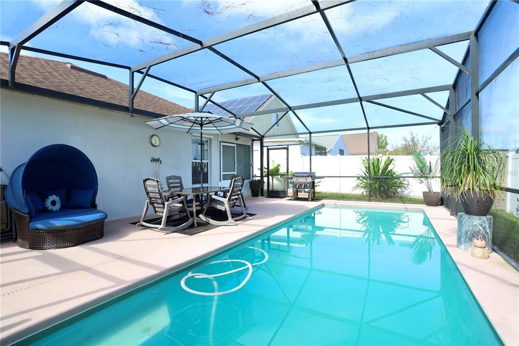 Под контрактом: $345,000 (3 спален, 2 ванн, 1222 Квадратных фут)