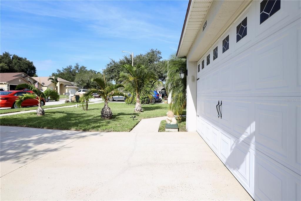 Под контрактом: $345,000 (3 спален, 2 ванн, 1222 Квадратных фут)