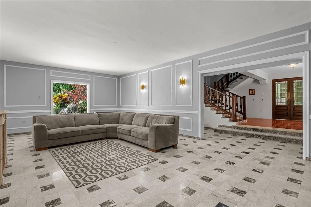 En Venta: $1,100,000 (4 camas, 3 baños, 3633 Pies cuadrados)