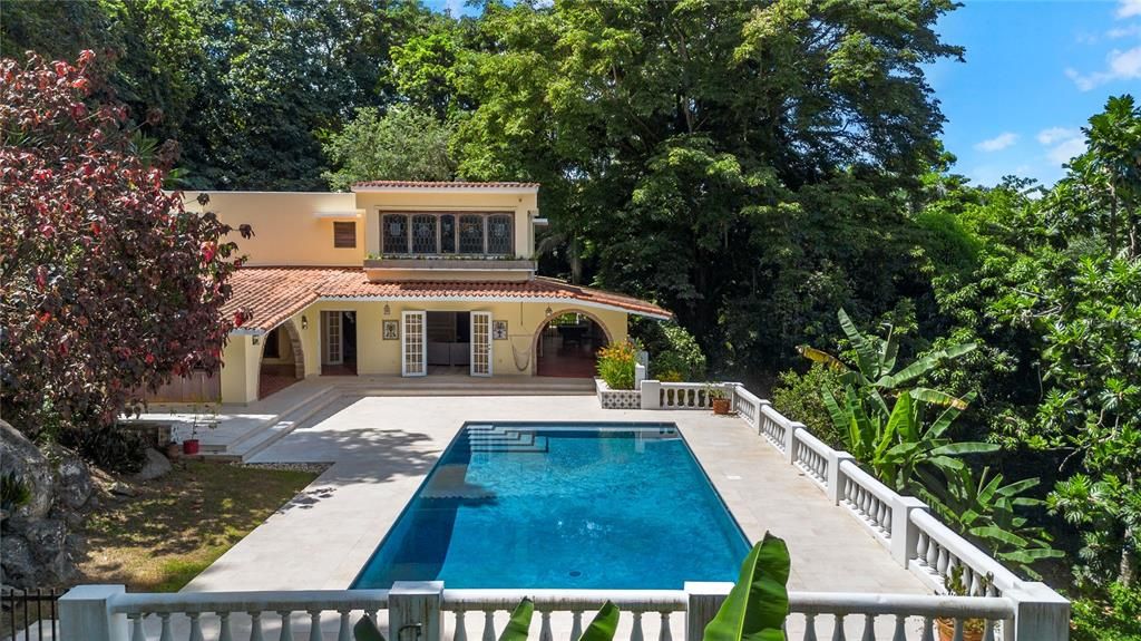 En Venta: $1,100,000 (4 camas, 3 baños, 3633 Pies cuadrados)