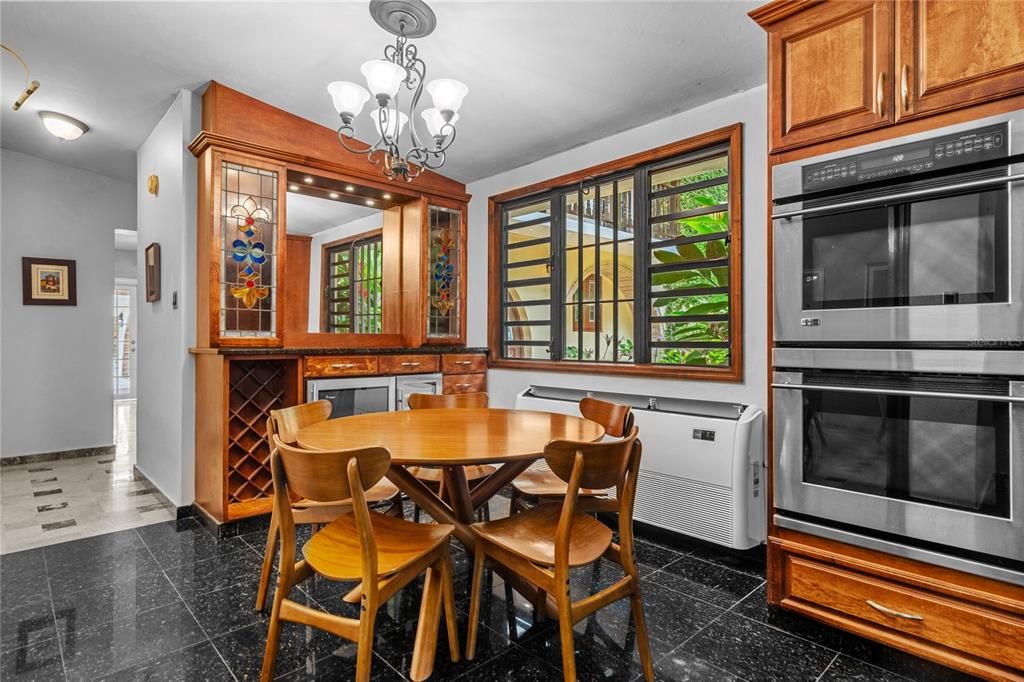 En Venta: $1,100,000 (4 camas, 3 baños, 3633 Pies cuadrados)