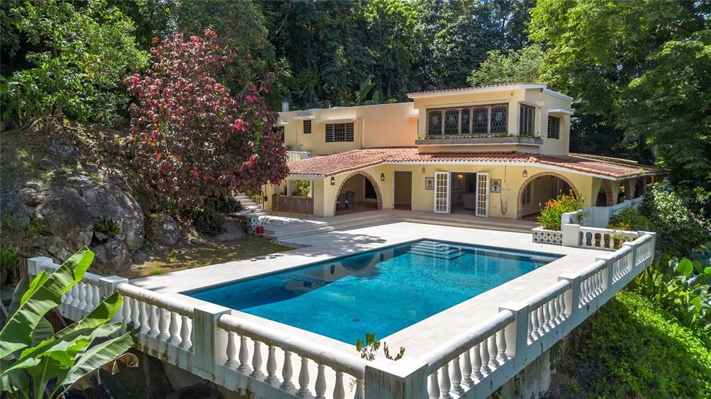 En Venta: $1,100,000 (4 camas, 3 baños, 3633 Pies cuadrados)