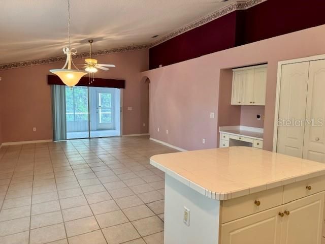 For Sale: $430,000 (3 beds, 2 baths, 2011 Square Feet)