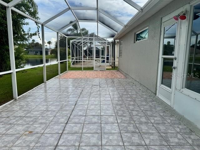 For Sale: $430,000 (3 beds, 2 baths, 2011 Square Feet)