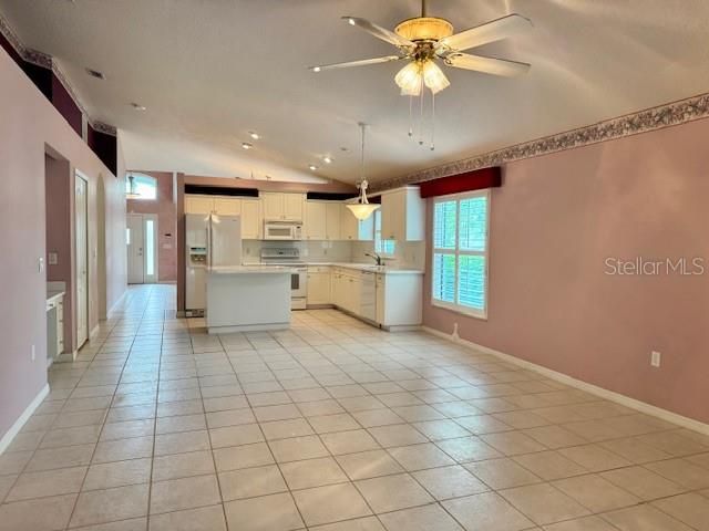 For Sale: $430,000 (3 beds, 2 baths, 2011 Square Feet)