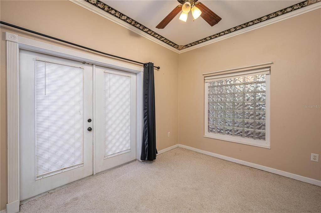 For Sale: $369,000 (3 beds, 2 baths, 1704 Square Feet)