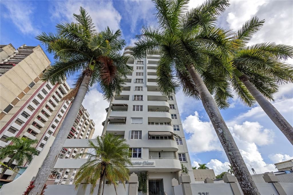 En Venta: $1,295,000 (3 camas, 2 baños, 2107 Pies cuadrados)