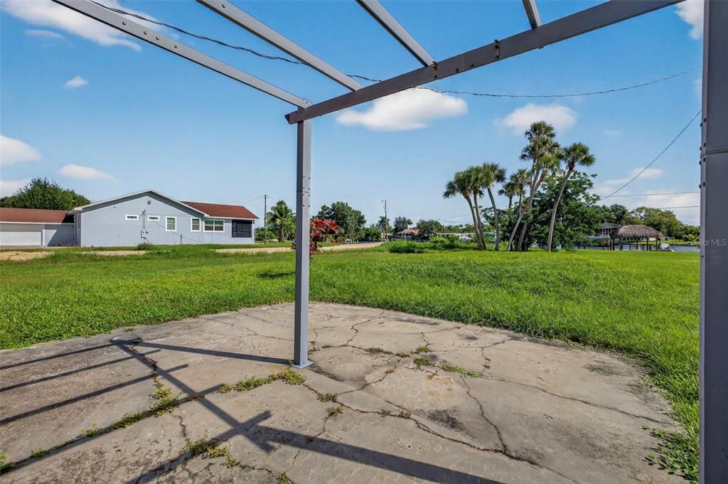 For Sale: $249,000 (3 beds, 2 baths, 1409 Square Feet)