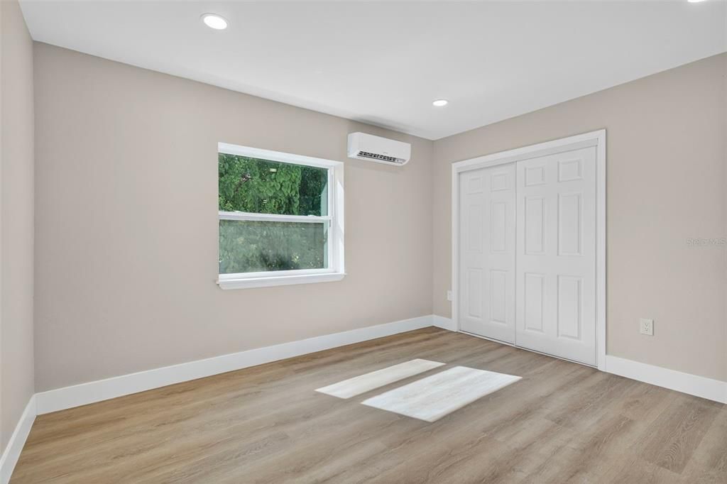 For Sale: $249,000 (3 beds, 2 baths, 1409 Square Feet)