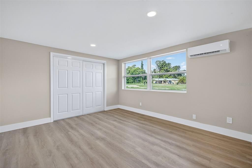 For Sale: $249,000 (3 beds, 2 baths, 1409 Square Feet)