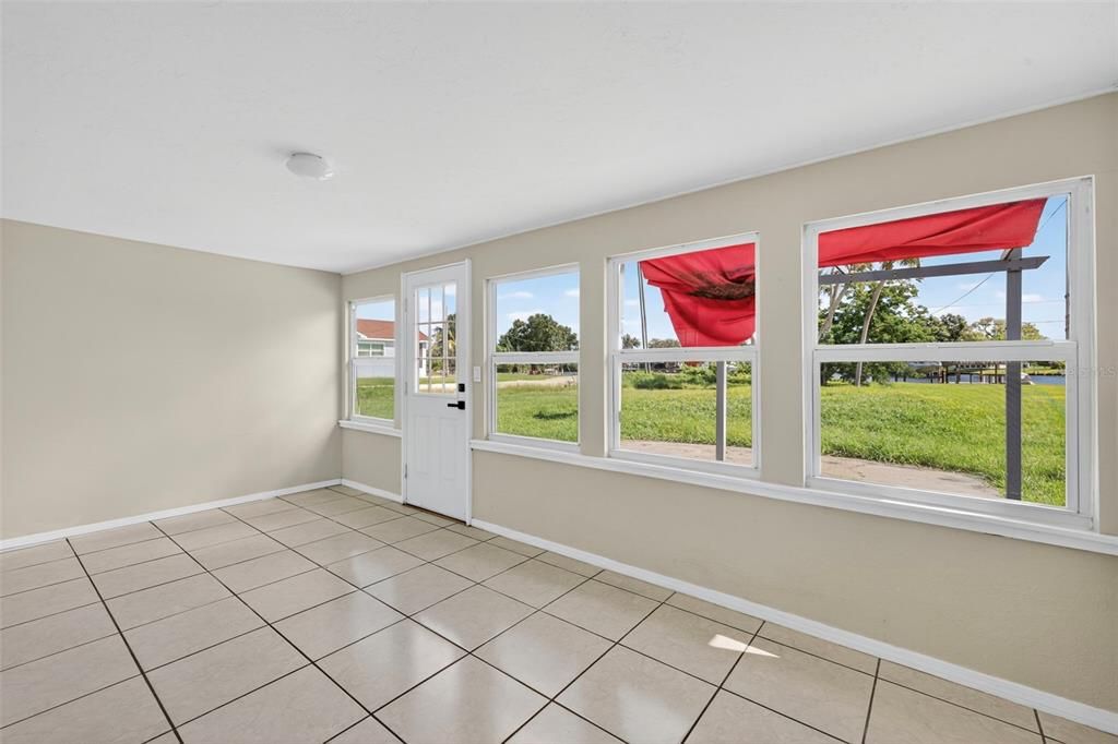 For Sale: $249,000 (3 beds, 2 baths, 1409 Square Feet)