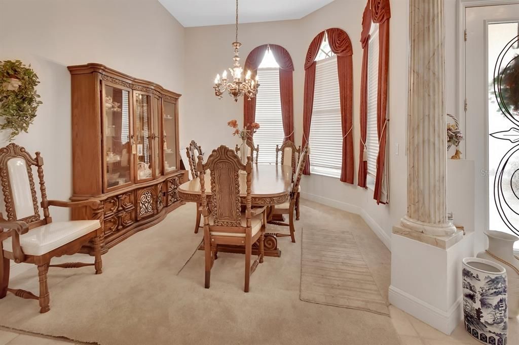 En Venta: $875,000 (4 camas, 3 baños, 3352 Pies cuadrados)