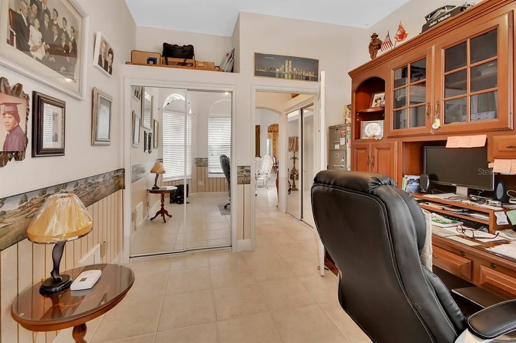 En Venta: $875,000 (4 camas, 3 baños, 3352 Pies cuadrados)