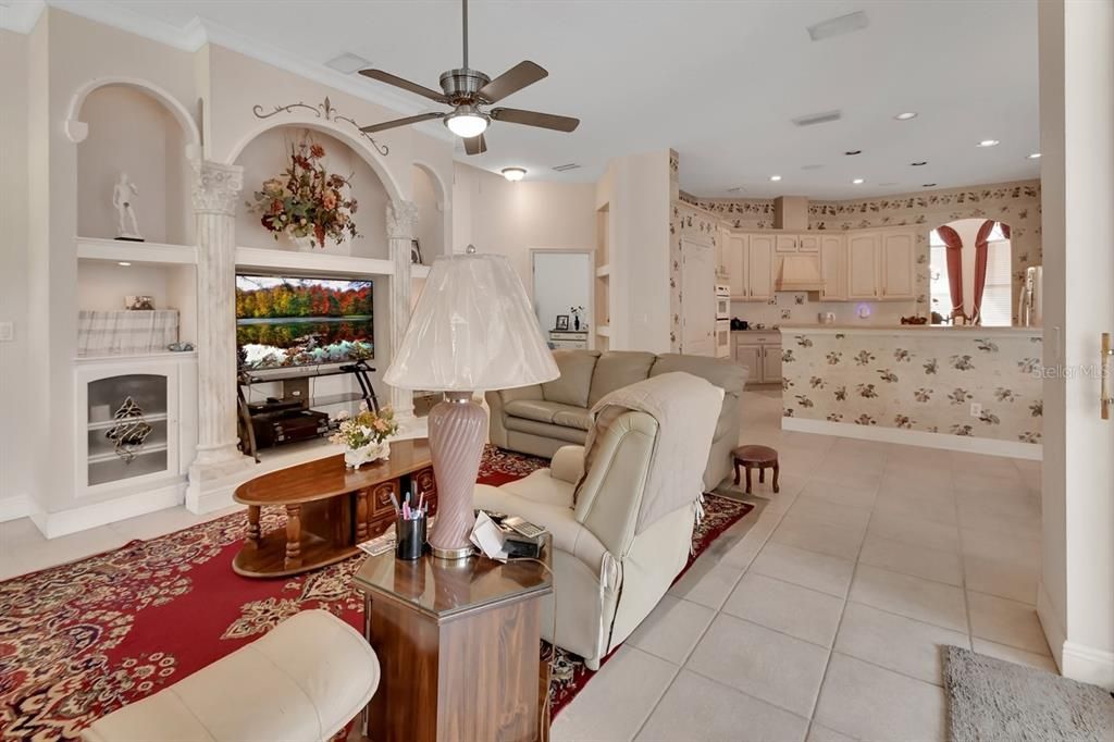 En Venta: $875,000 (4 camas, 3 baños, 3352 Pies cuadrados)