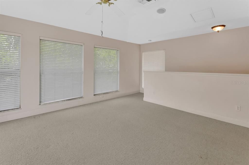 En Venta: $875,000 (4 camas, 3 baños, 3352 Pies cuadrados)