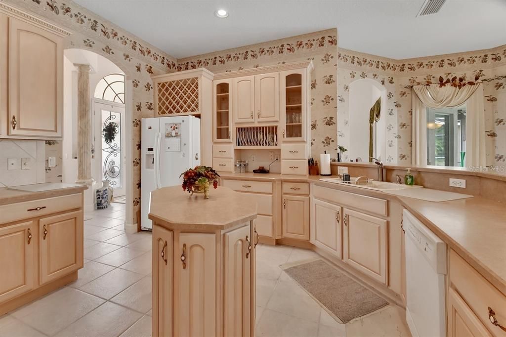 En Venta: $875,000 (4 camas, 3 baños, 3352 Pies cuadrados)