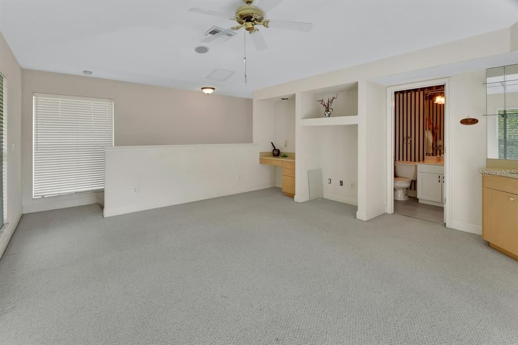 En Venta: $875,000 (4 camas, 3 baños, 3352 Pies cuadrados)