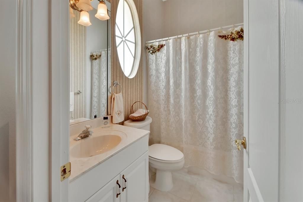 En Venta: $875,000 (4 camas, 3 baños, 3352 Pies cuadrados)