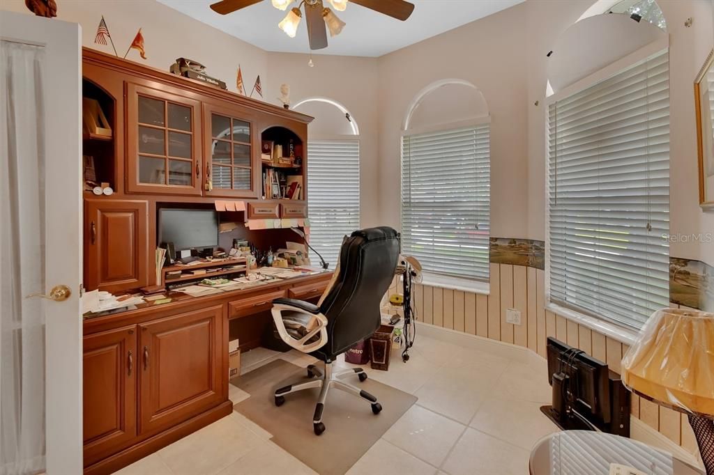 En Venta: $875,000 (4 camas, 3 baños, 3352 Pies cuadrados)