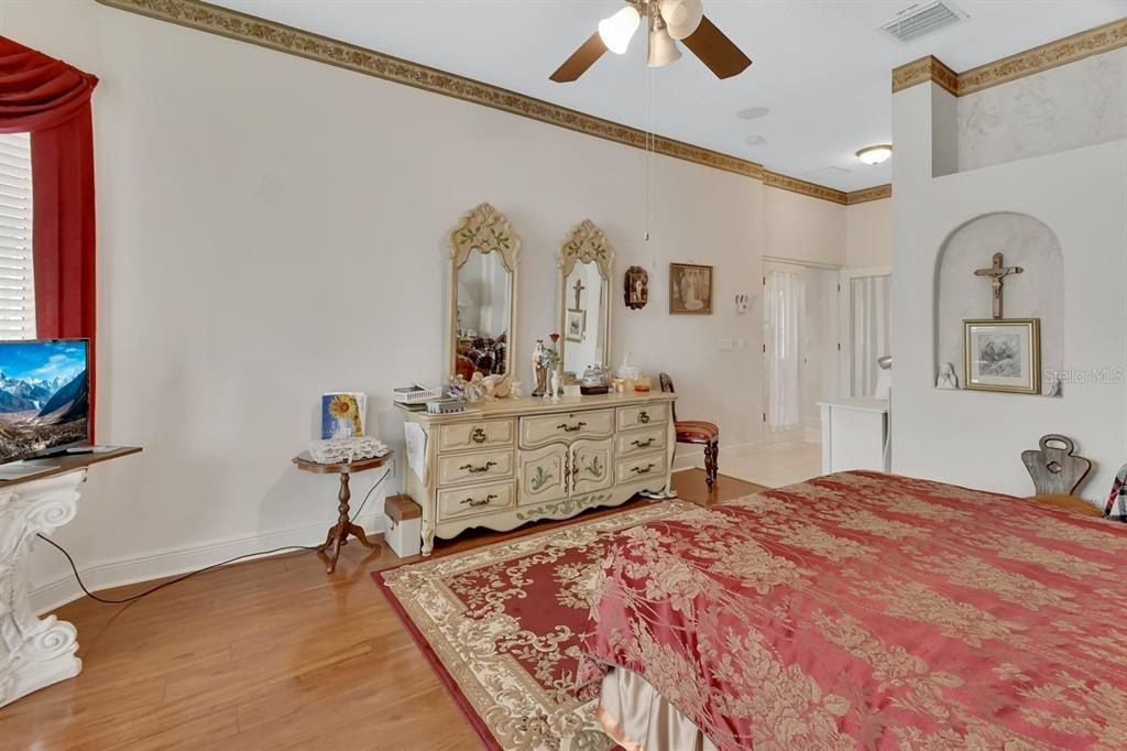 En Venta: $875,000 (4 camas, 3 baños, 3352 Pies cuadrados)