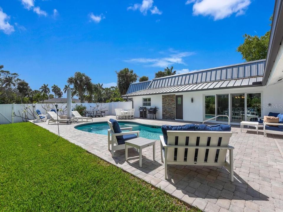 На продажу: $1,075,000 (5 спален, 4 ванн, 4048 Квадратных фут)