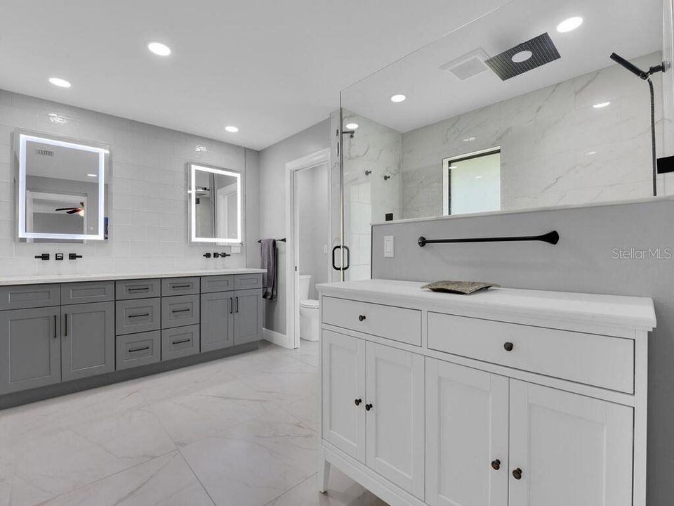 На продажу: $1,075,000 (5 спален, 4 ванн, 4048 Квадратных фут)