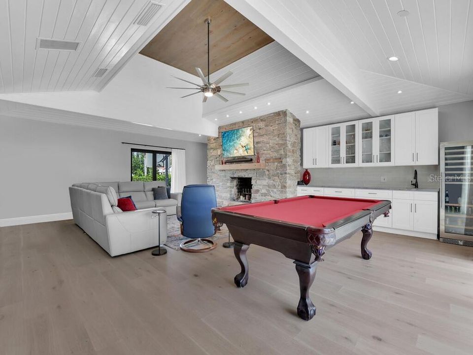 На продажу: $1,075,000 (5 спален, 4 ванн, 4048 Квадратных фут)