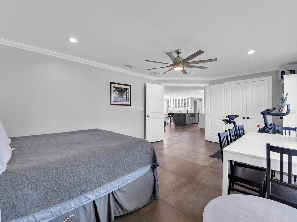 На продажу: $1,075,000 (5 спален, 4 ванн, 4048 Квадратных фут)