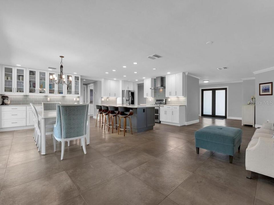 На продажу: $1,075,000 (5 спален, 4 ванн, 4048 Квадратных фут)