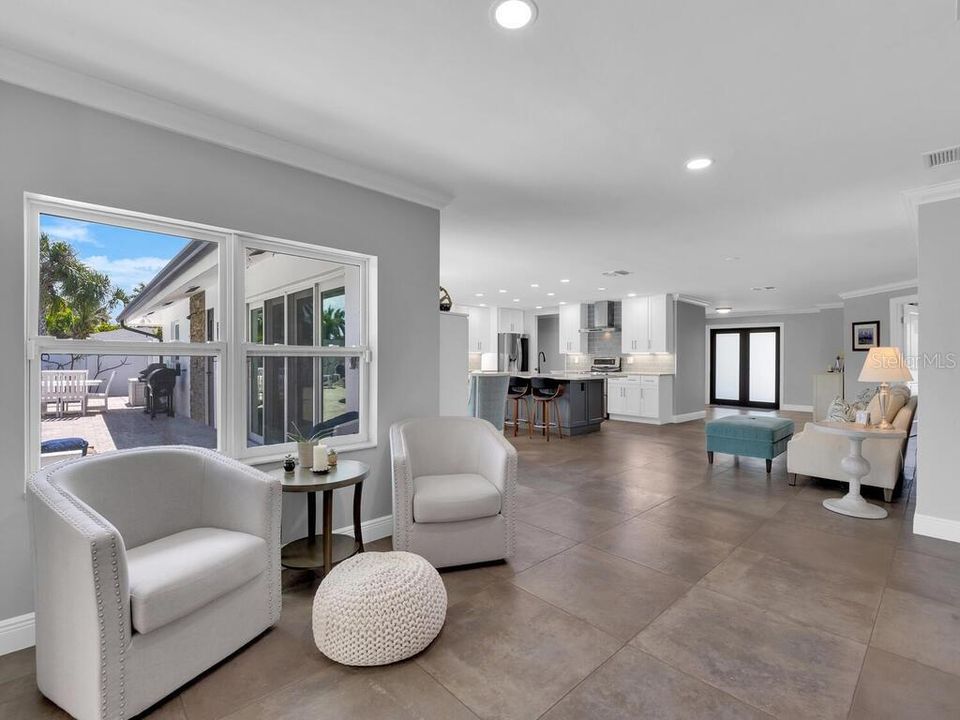 На продажу: $1,075,000 (5 спален, 4 ванн, 4048 Квадратных фут)