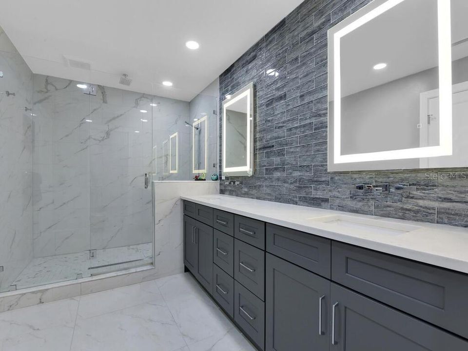 На продажу: $1,075,000 (5 спален, 4 ванн, 4048 Квадратных фут)