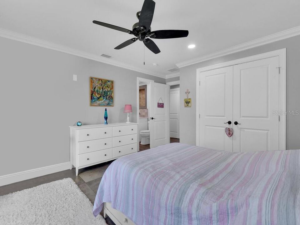 На продажу: $1,075,000 (5 спален, 4 ванн, 4048 Квадратных фут)