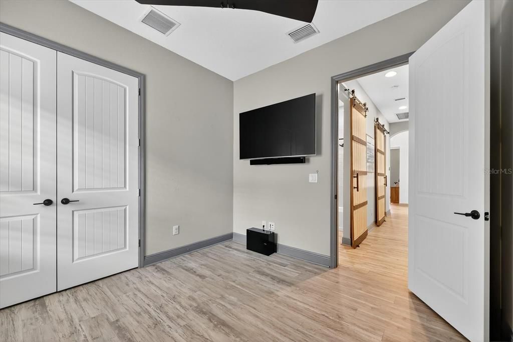 Active With Contract: $699,000 (3 beds, 3 baths, 2541 Square Feet)