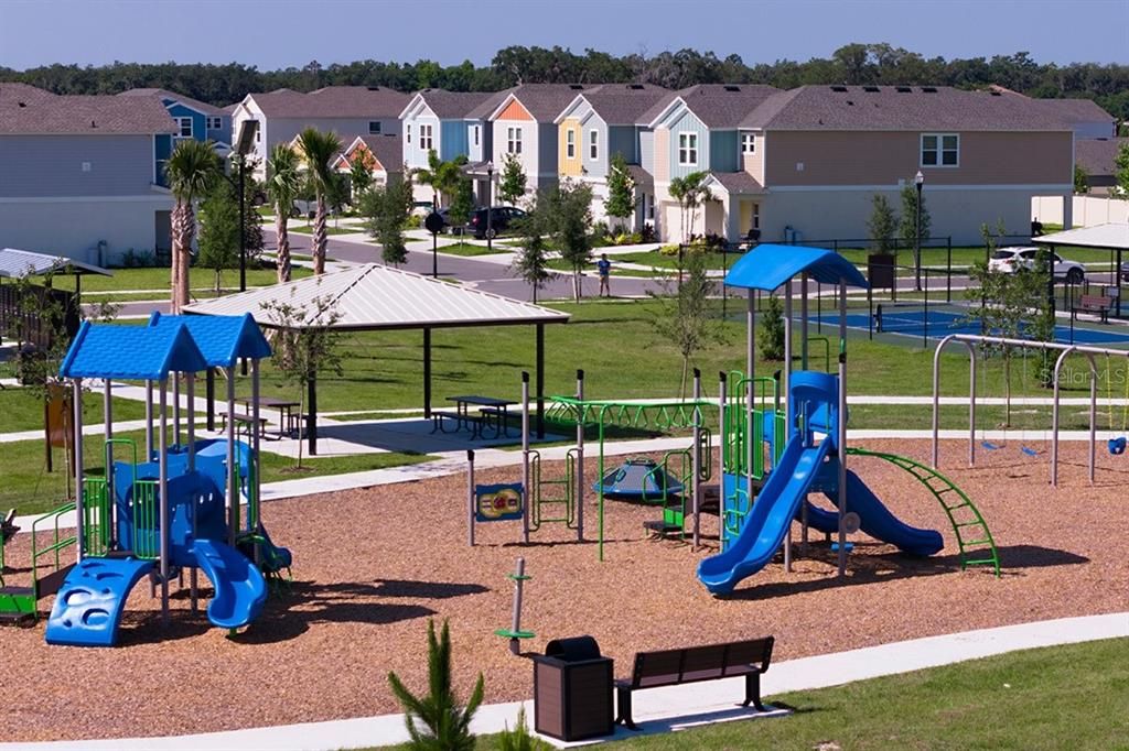 Active With Contract: $699,000 (3 beds, 3 baths, 2541 Square Feet)