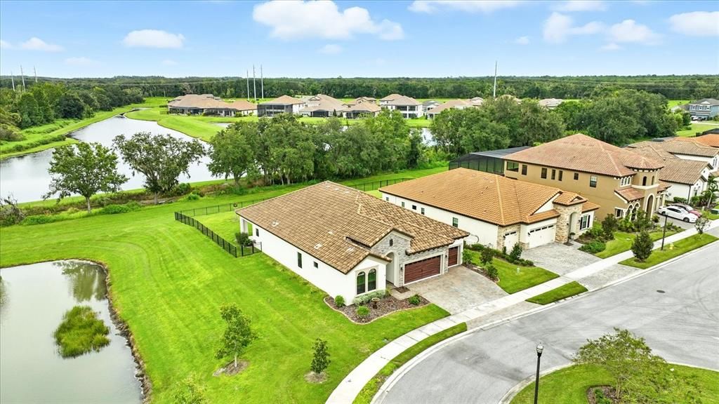 Active With Contract: $699,000 (3 beds, 3 baths, 2541 Square Feet)