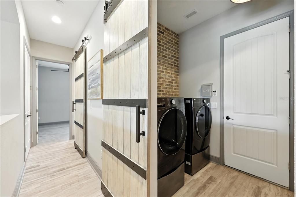 Active With Contract: $699,000 (3 beds, 3 baths, 2541 Square Feet)