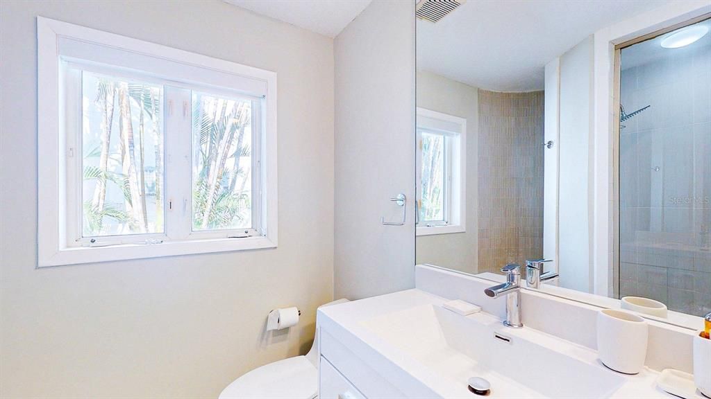 En Renta: $8,750 (4 camas, 3 baños, 2622 Pies cuadrados)